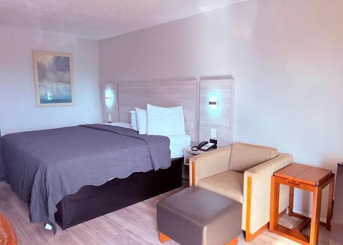 Motel Discovery 2*